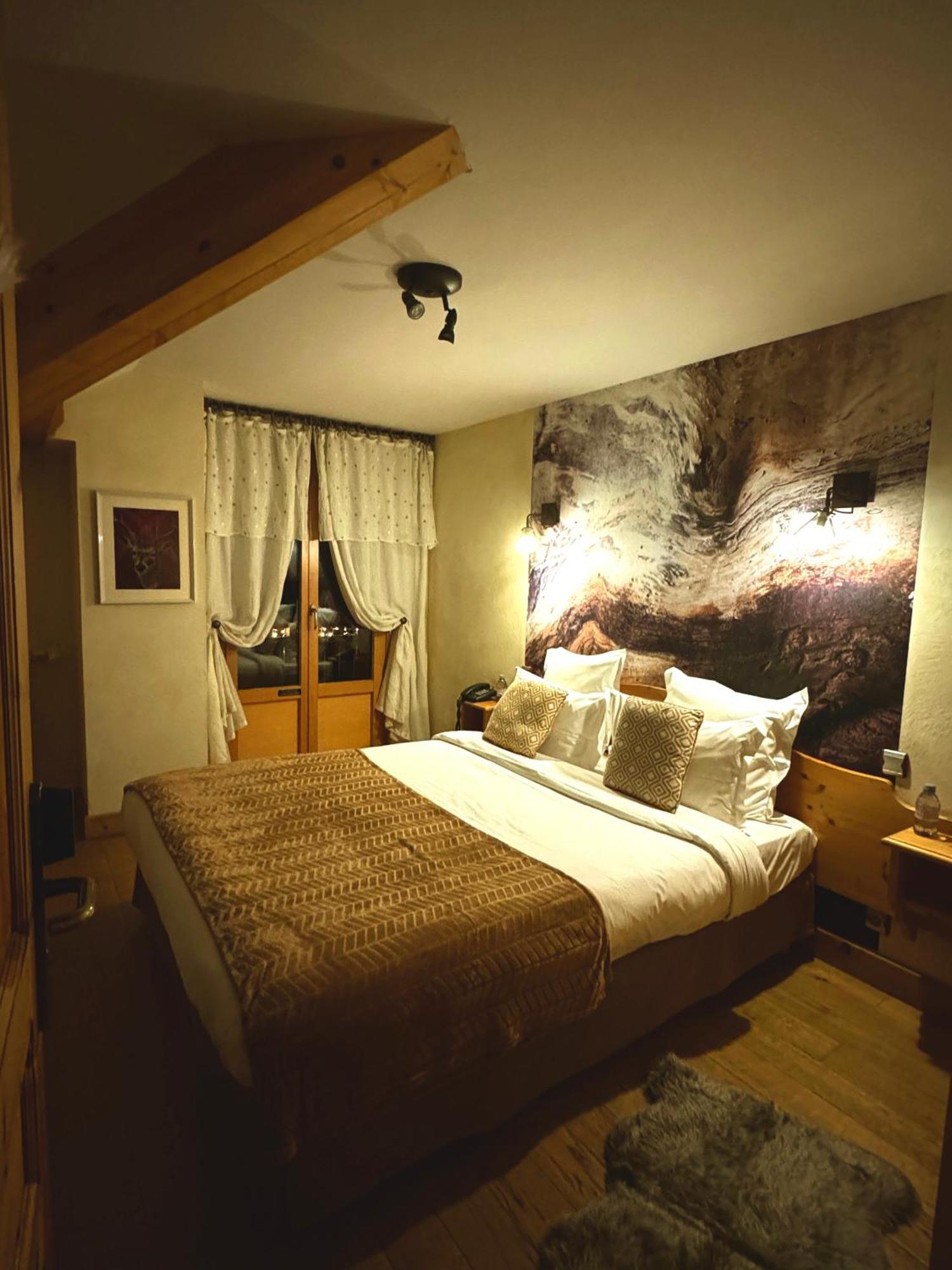 Hotel Le Jalouvre Mont-Saxonnex Bagian luar foto